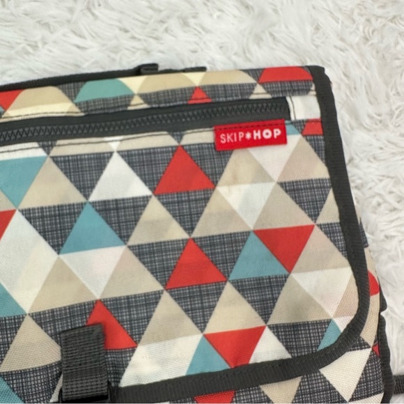 SkipHop Baby Mini Changer Changing Pad Bag - Picture 2 of 6